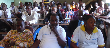 Community meeting in DRC